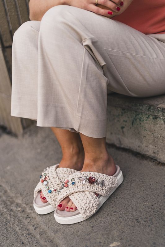 Woven Stones White 