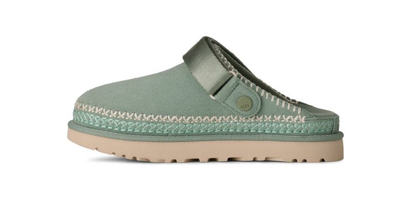 W Goldenstar Meadow Accent Clog Artichoke 