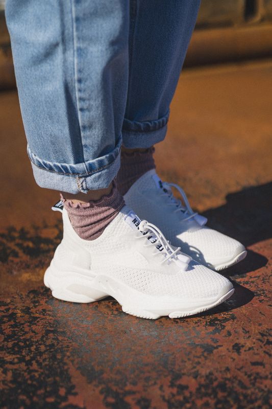 Match Sneakers White 