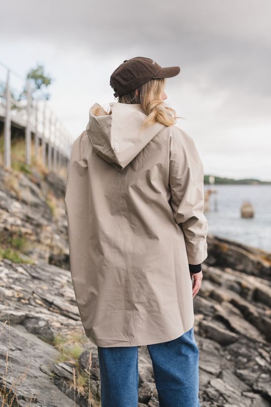 Bergen Poncho Beige 
