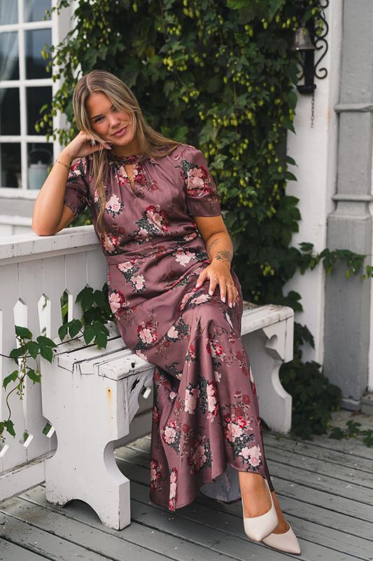 Samira Dress Velvet Roast
