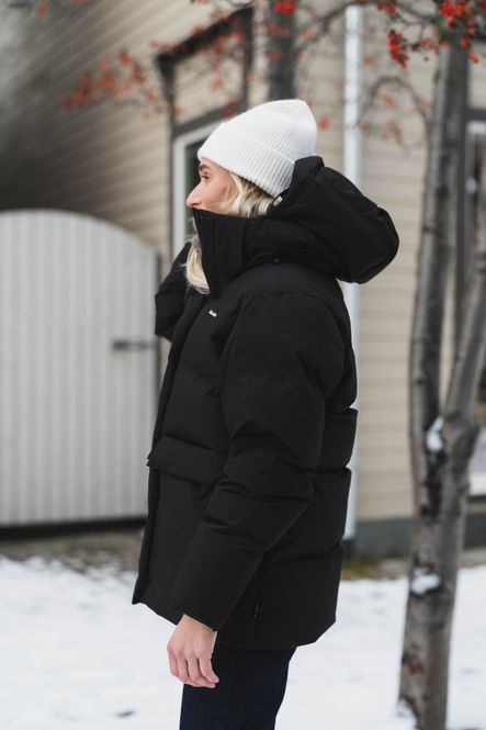Hovedbilde Besseggen Down Jacket Black 