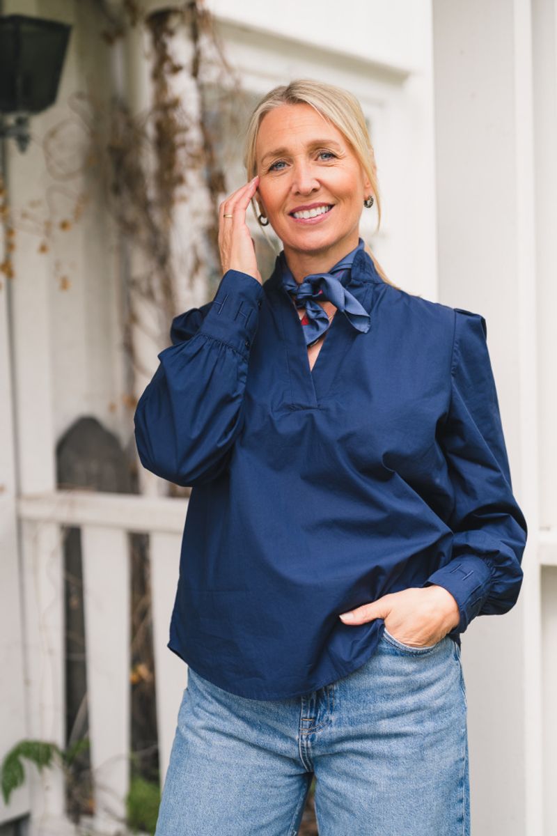 Mie Blouse Navy Blazer 