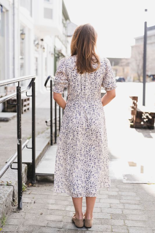 Valley Structure Flower Dress Offwhite 