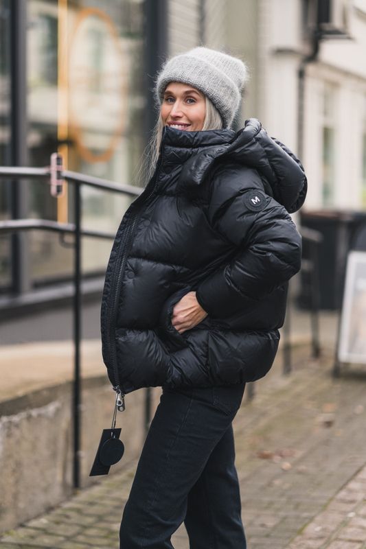 Lucie Boxy Black 