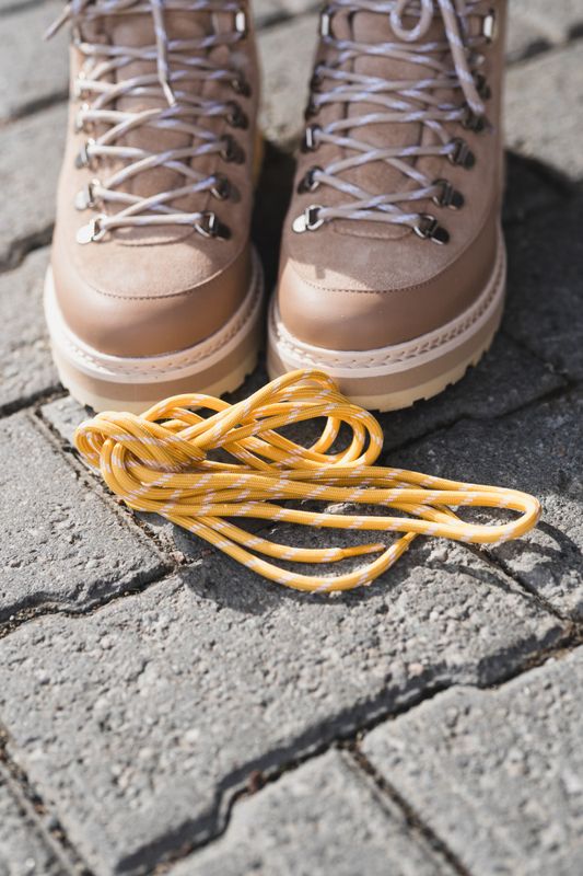 Core Cap Suede Dark Beige 