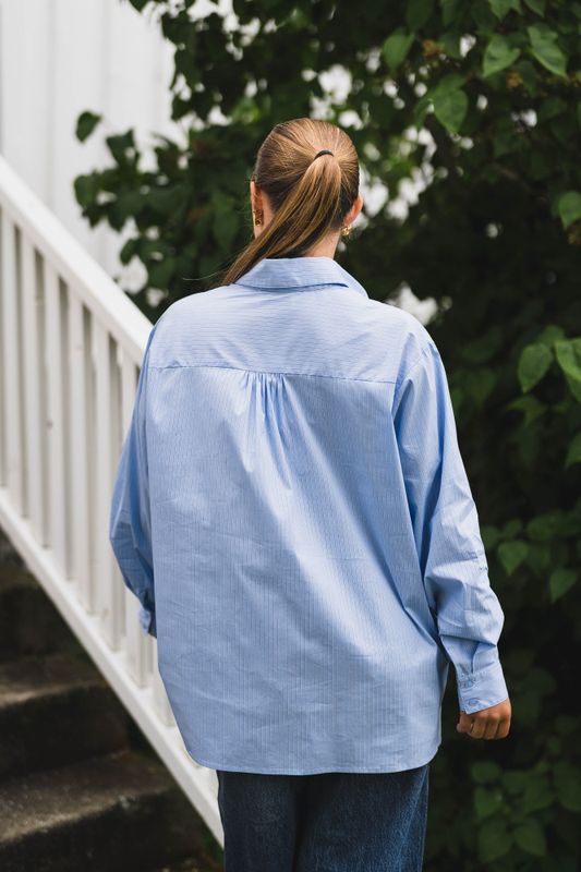 Rochelle Scarf Fine Stripe Shirt Light Blue 