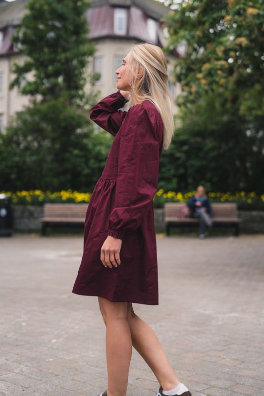 Mila Dress Bordeaux 