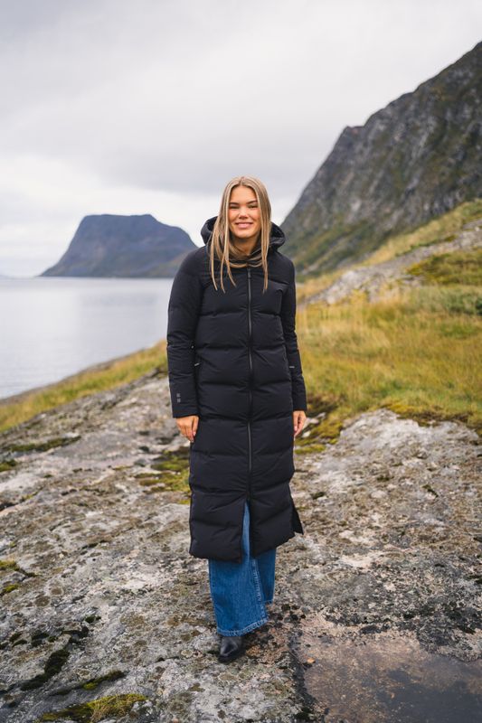 W Infinity Down Coat Black  