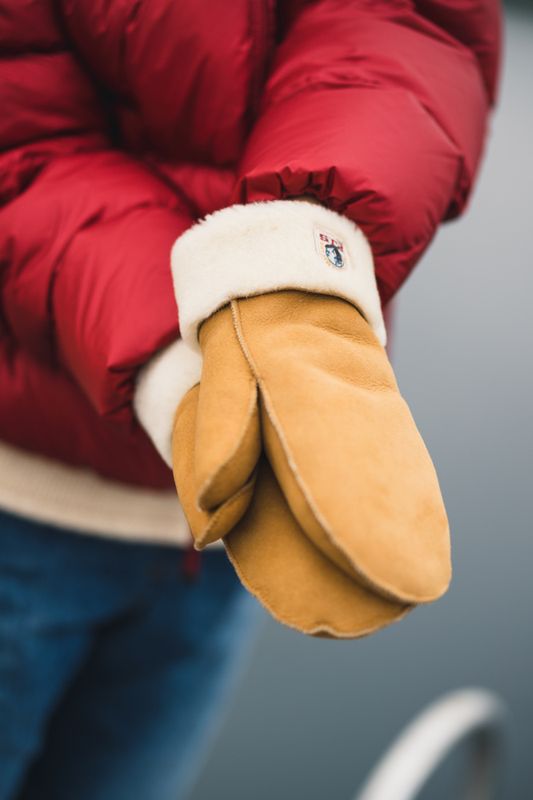 Shearling Mittens Camel
