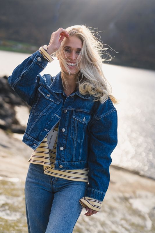 W Cropped Denim Jacket Blue 