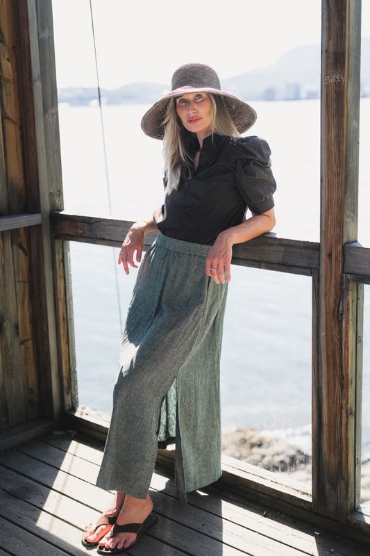Pennie Ginia HW Skirt Laurel Wreath 