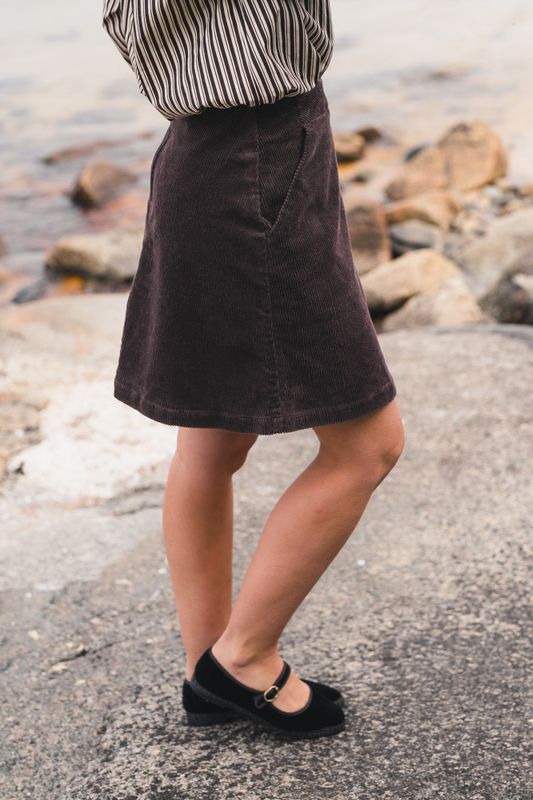 Ella HW Skirt Black Coffee 