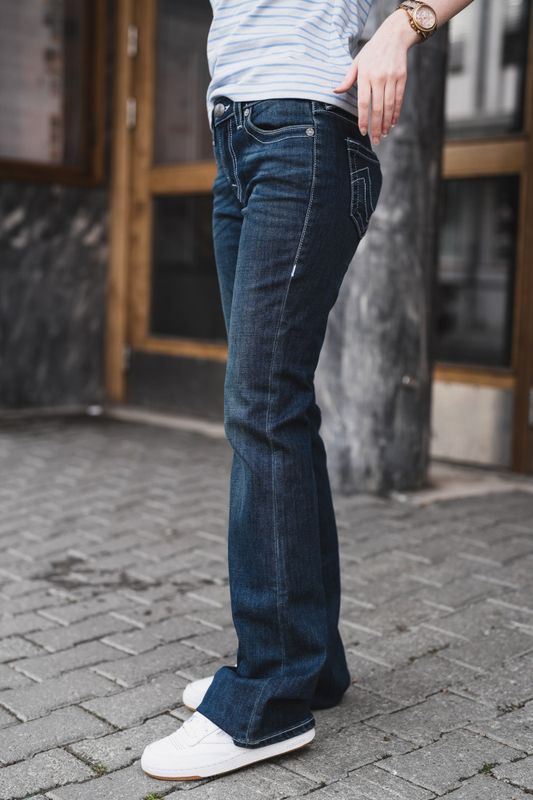 Becca MR Bootcut Doris 