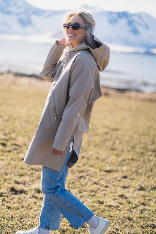 Aalesund Poncho Beige 