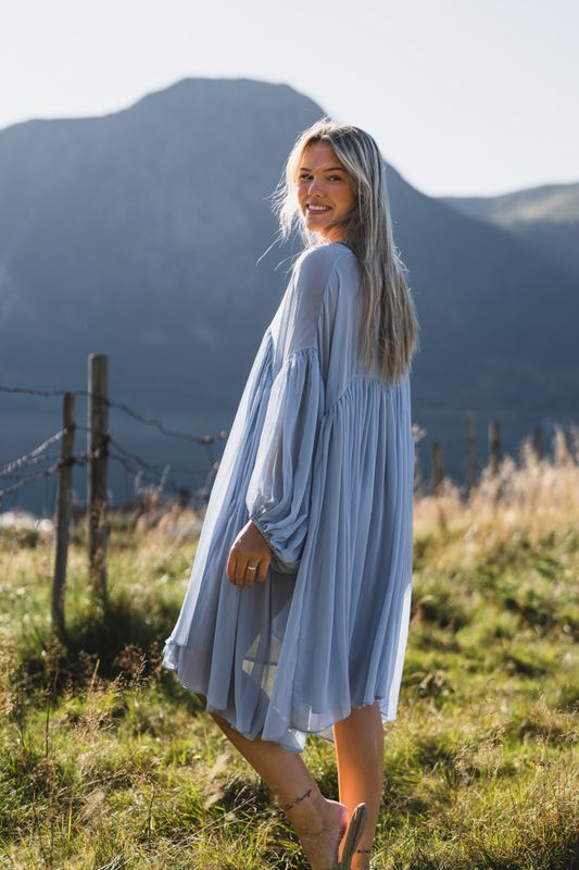 Dawn Solid Light Blue 