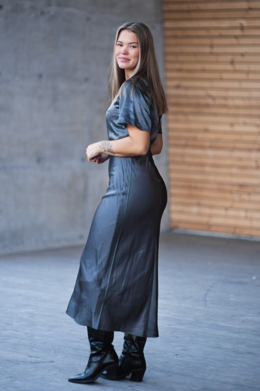 Salucinda Dress 14903 Black Oyster 