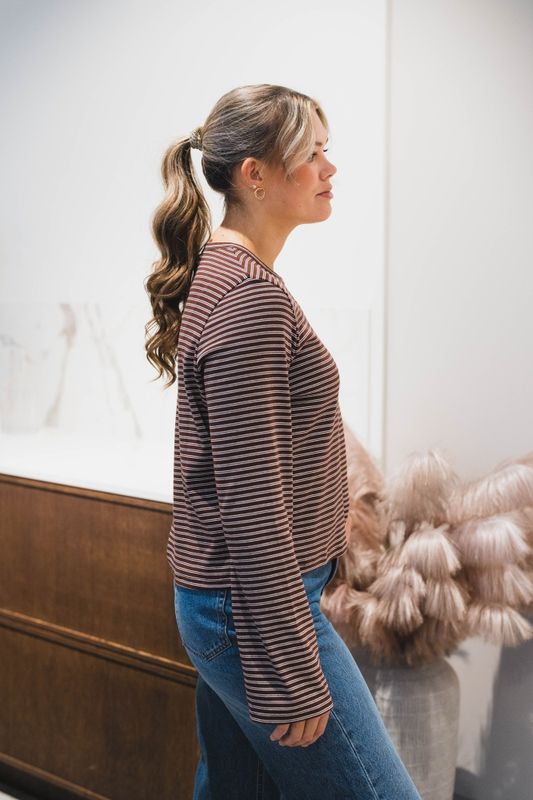 Street Stripe LS Burgundy Stripe