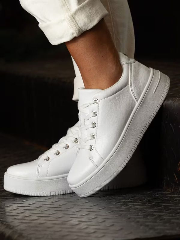 Gorbio White 