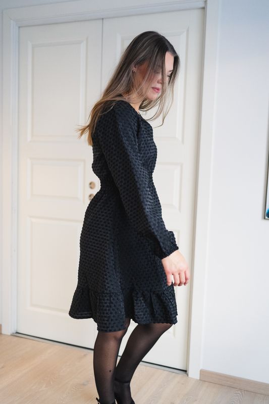 Hensella Dress Black 