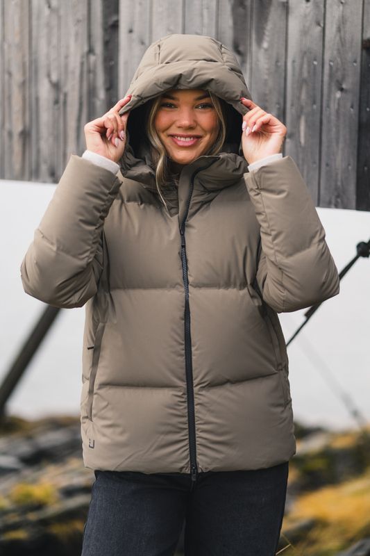 Halo Parka Dark Sand 
