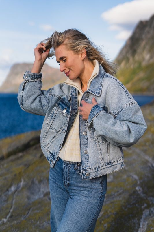 W Cropped Denim Jacket Blue Washed 