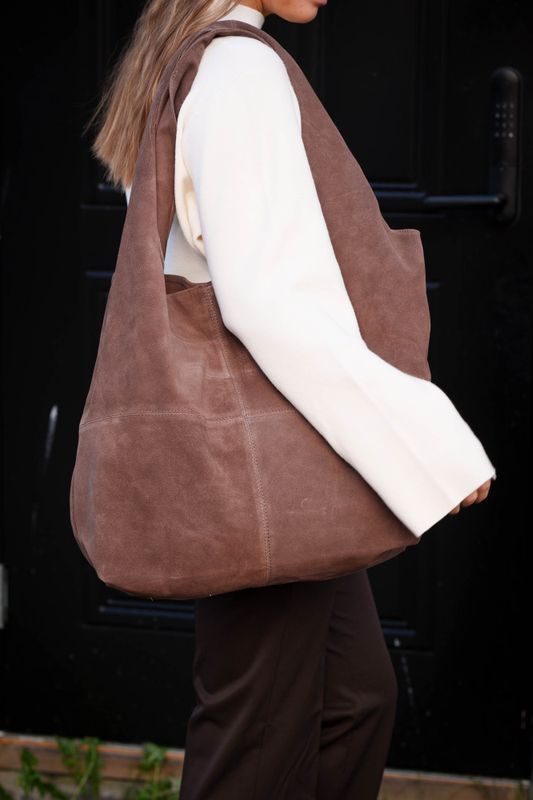 Suede Dalliea Bag Hot Fudge Brown 