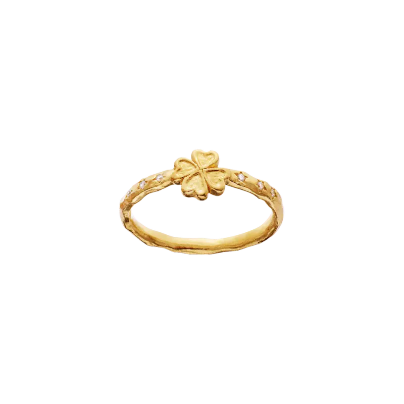 Clover Ring 