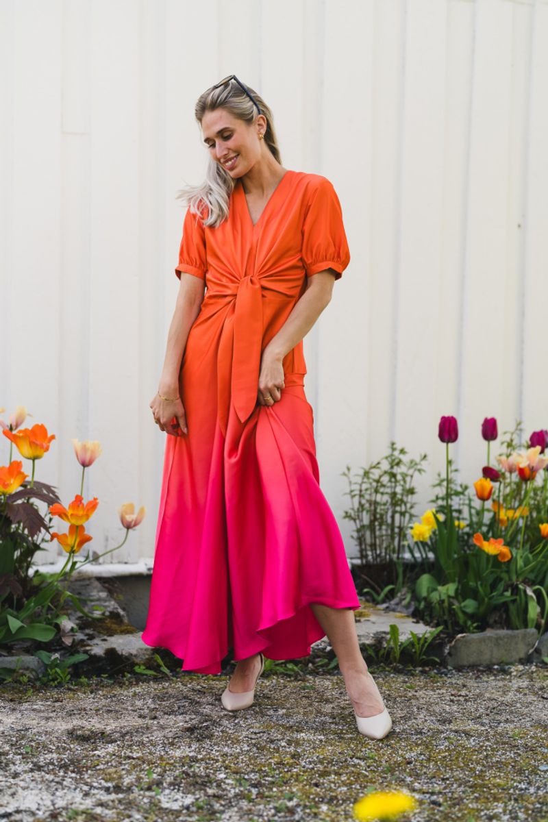 Faye Dress Semi Rich Gradient Punch 