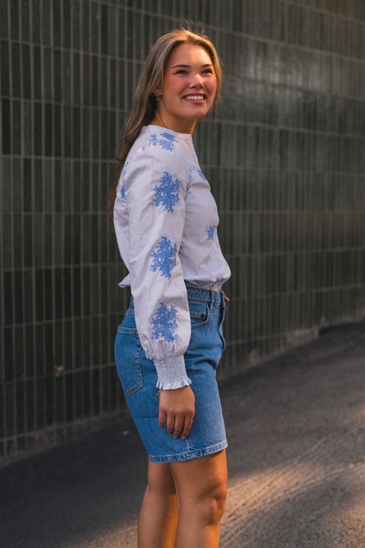 Miluna New Embroidery Shirt Light Blue Flower W. Embroidery