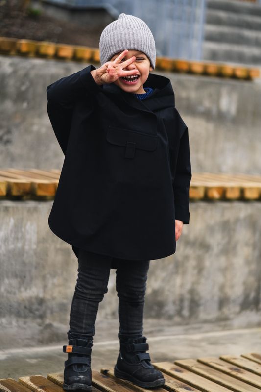 Bergen Poncho Mini Black 