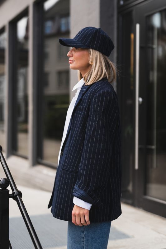 Naida Pin Power Blazer Navy 