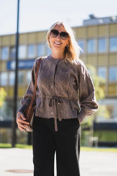 Hovedbilde Row Cable Tie Cardigan Walnut 