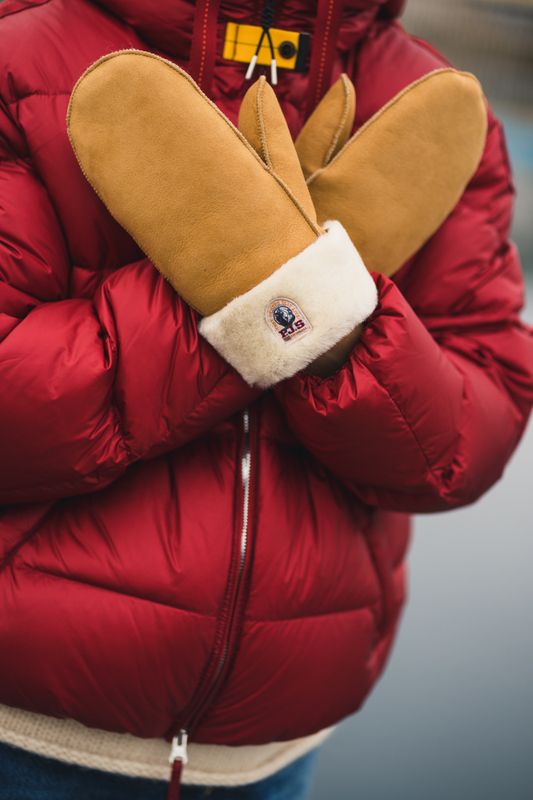 Shearling Mittens Camel
