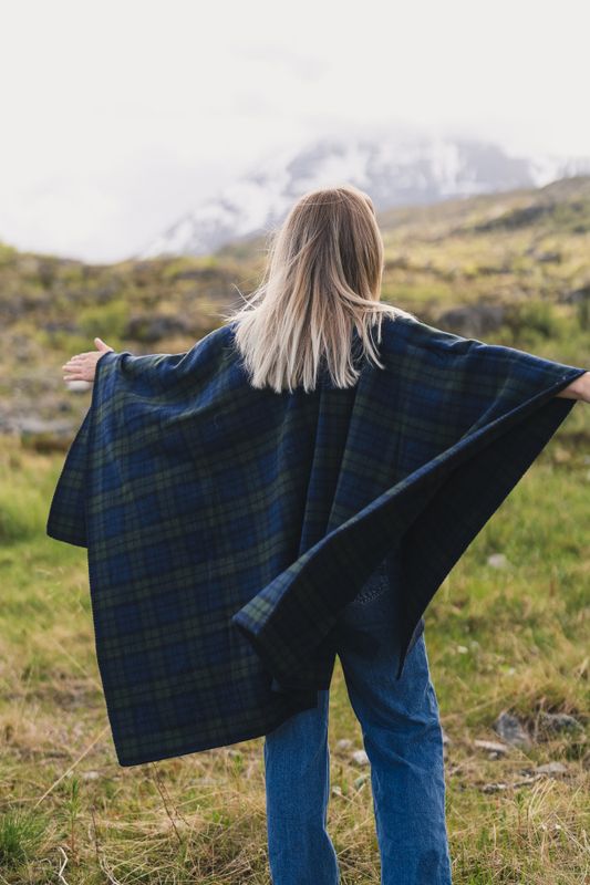 Tableau Poncho Navy Check 
