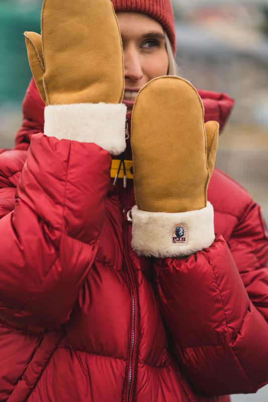 Shearling Mittens Camel