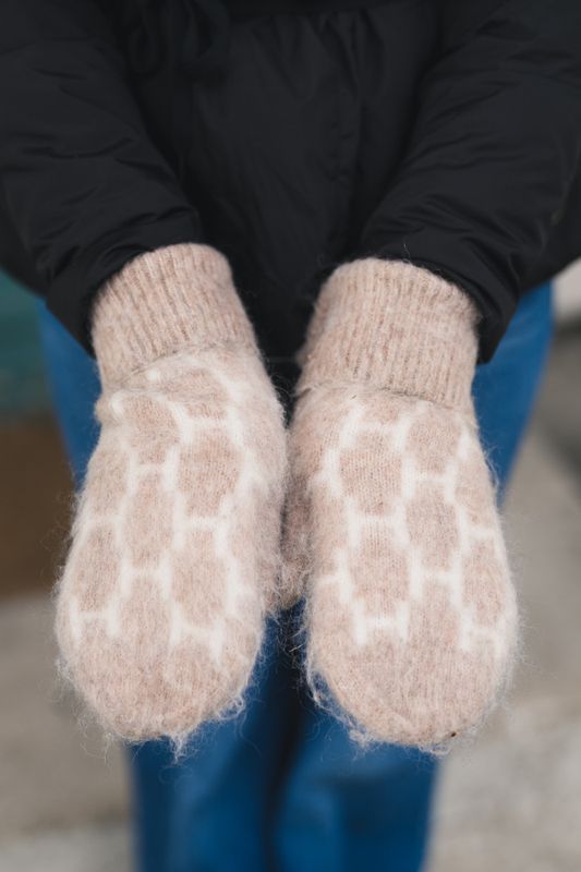 Gera Mittens Light Brown Melange 