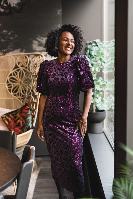 Hovedbilde Sofie 2/4 Sequin Midi Dress Shadow Purple 
