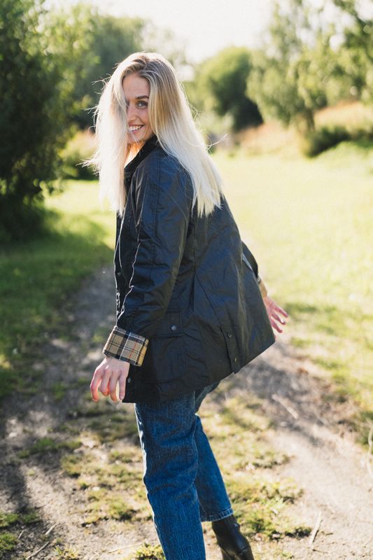 Beadnell Wax Jacket Navy 