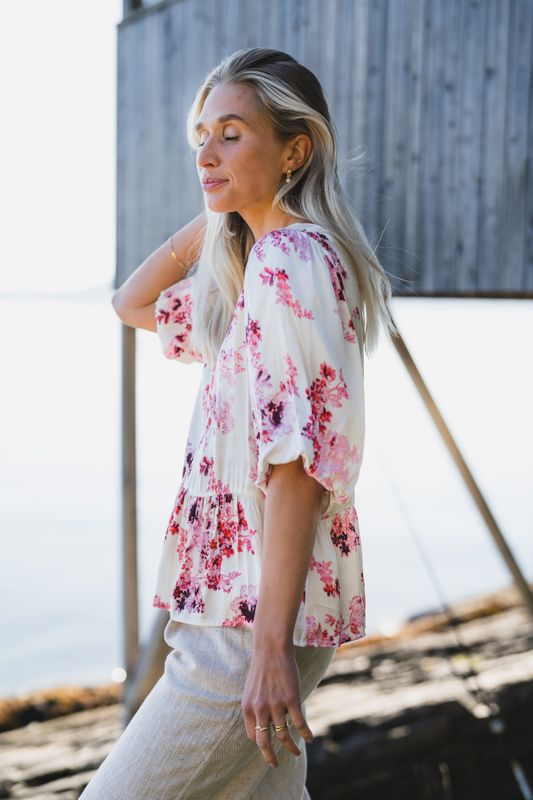 Azelia Blouse Pink Shadow Flower Print