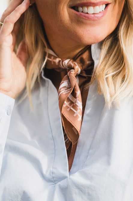 Hovedbilde Isadora Silk Scarf Small Mocha Mousse 