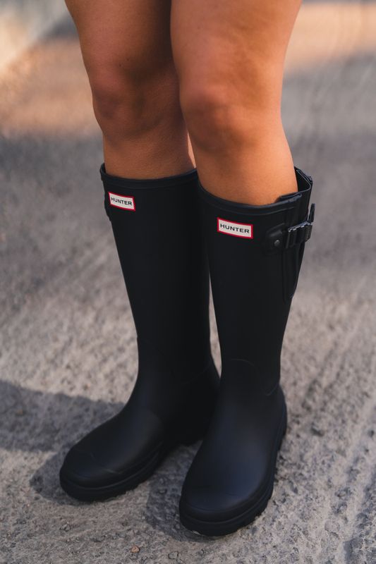 Downpour Adjustable Boot Black 