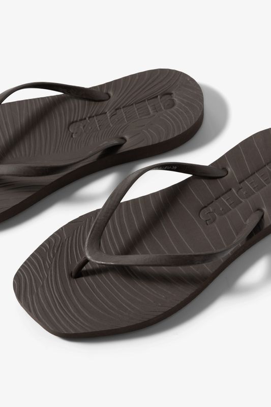Tapered Flip Flops Brown 