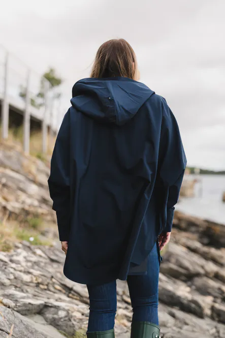 Hovedbilde Bergen Poncho Dark Navy