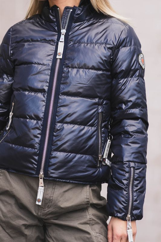 Elli Navy 