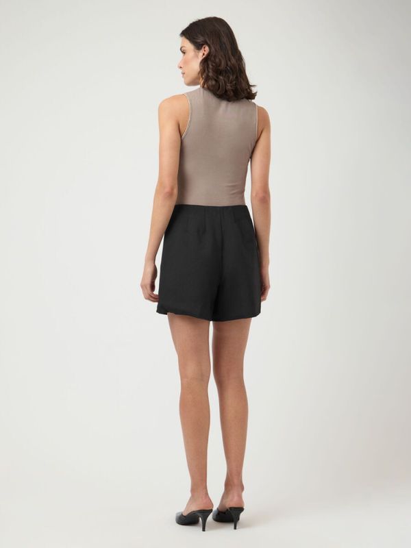 Ilea HW New Shorts Black 