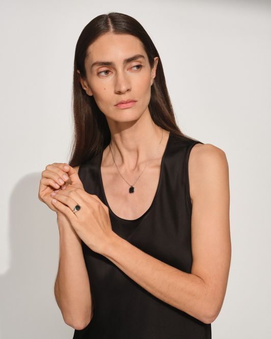 Hovedbilde Dan Ring Black Larvikite 
