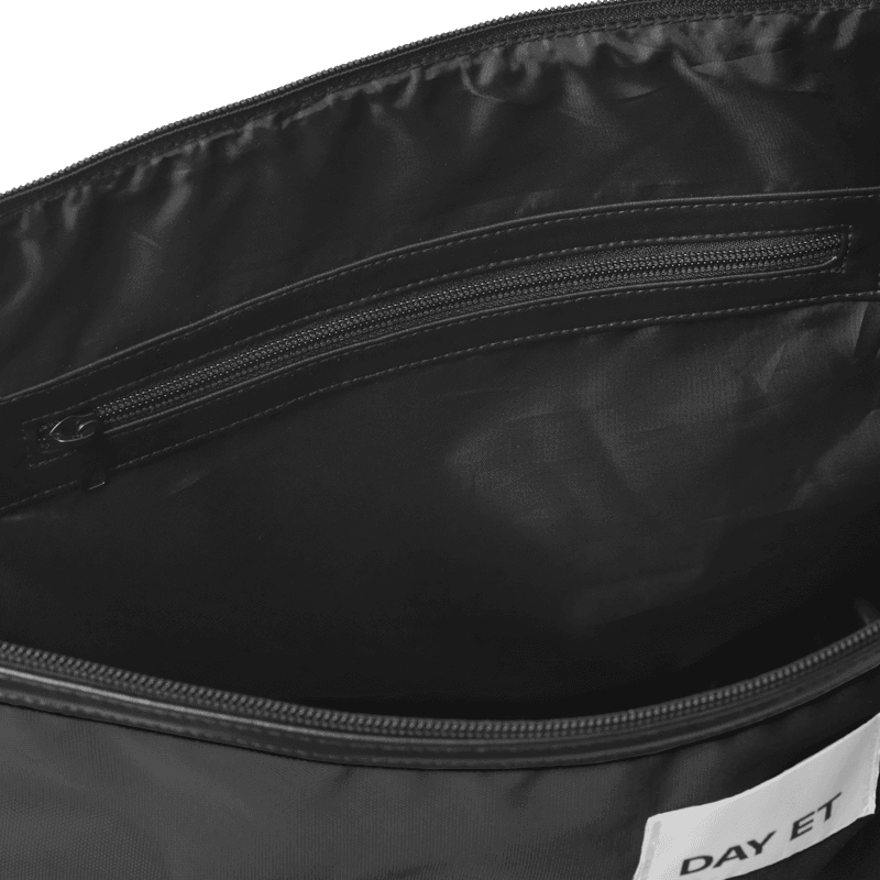 Gweneth RE-S Cross Black 