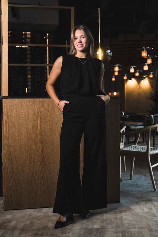 Falcon Pleat Suit Black 