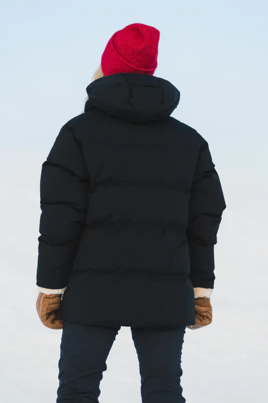 Besseggen Down Jacket Black 